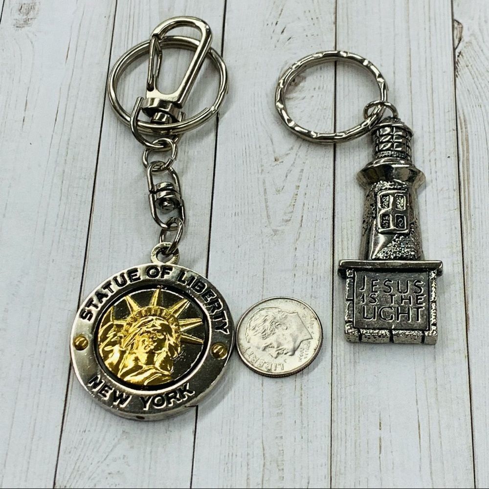 New York And Lighthouse Key Chains‎